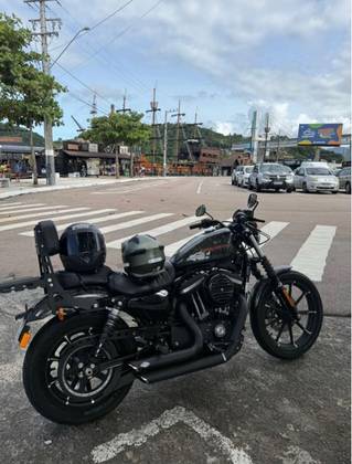 HARLEY-DAVIDSON SPORTSTER IRON 883 